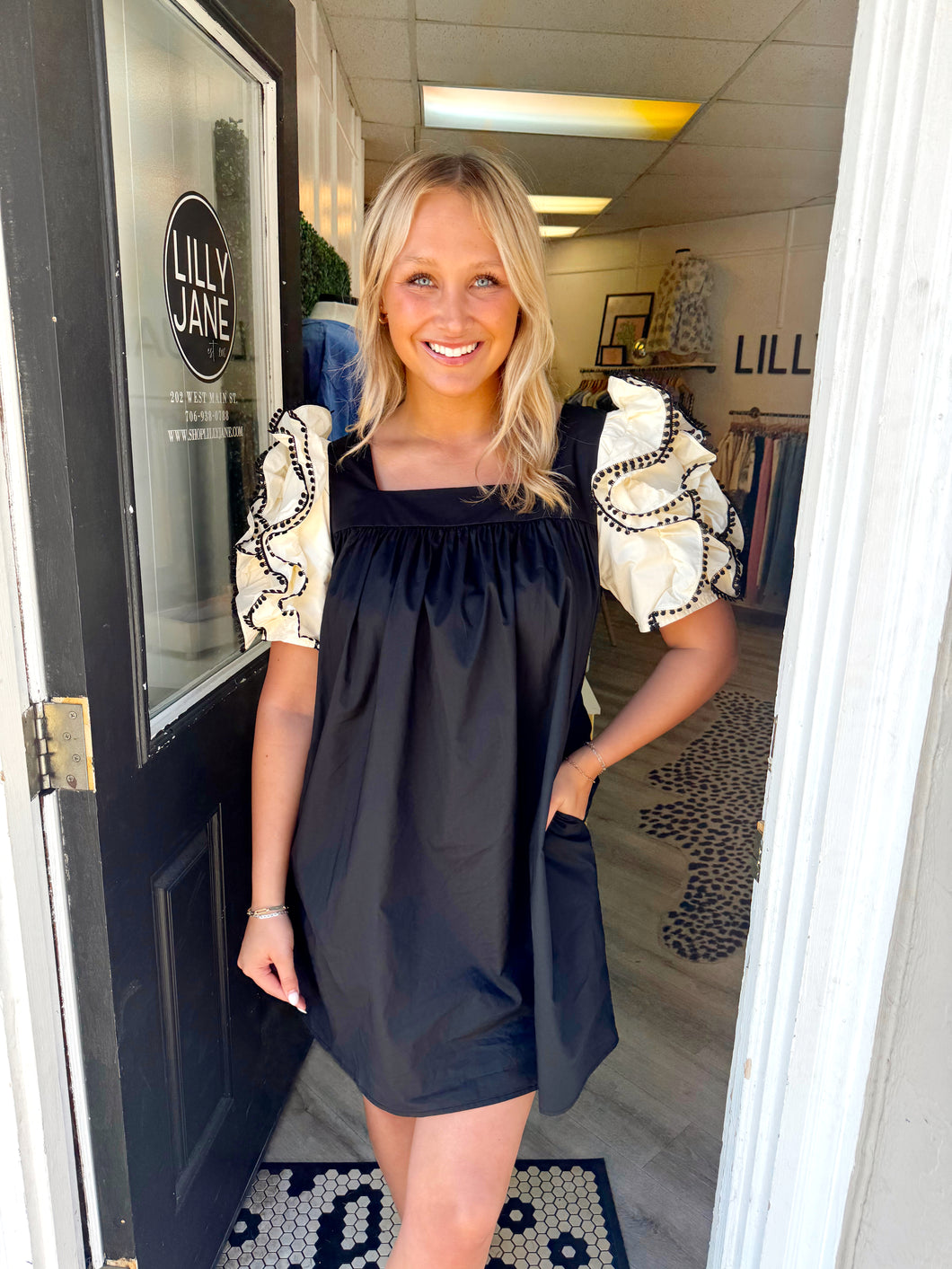 Lyla Ruffle Puff Sleeve Dress - Black